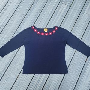 XL FLOWER Navy sweater with red flowers on neck 3/4 sleeves